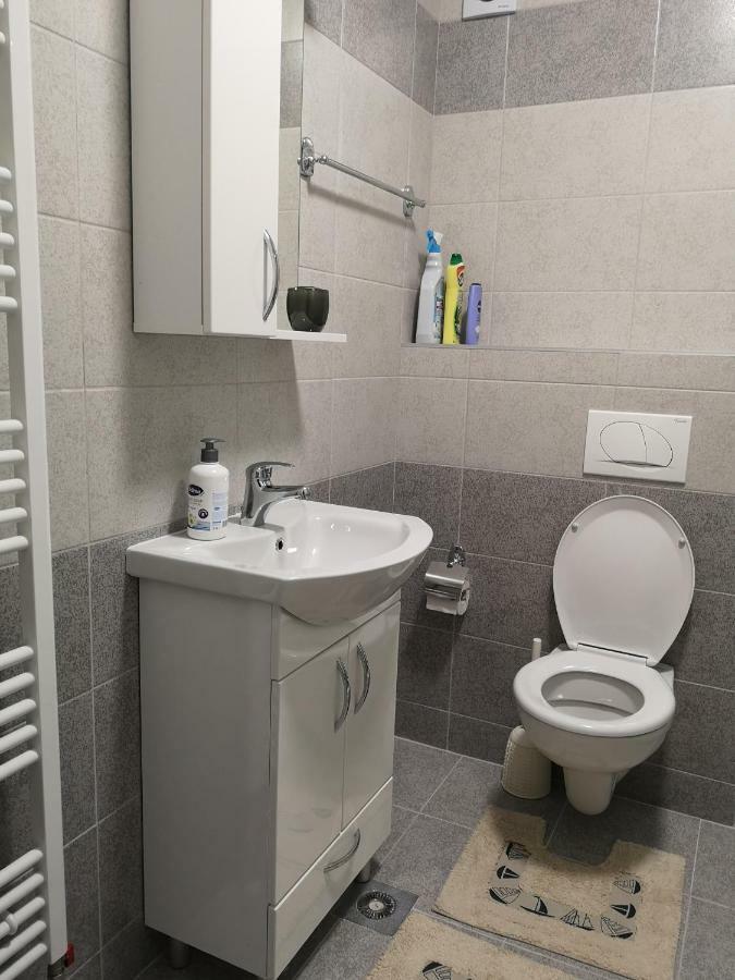 Apartman Gaga Lukavica Esterno foto